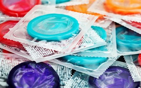 Blowjob ohne Kondom gegen Aufpreis Hure Zerbst